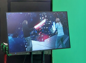 Zwiedzanie wystawy w EC1.